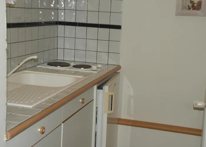 Eurl L'abricotier Bed & Breakfast *